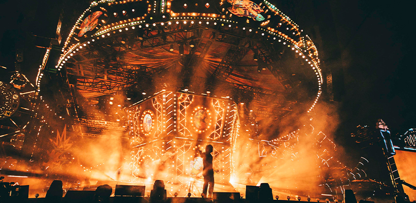 SEKAI NO OWARI DOME TOUR 2022「Du Gara Di Du」 - 株式会社